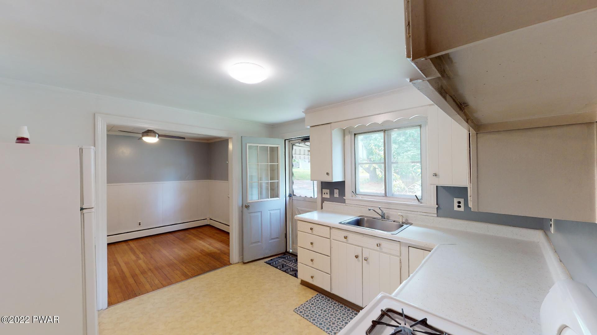 136 Kuhn Rd 07