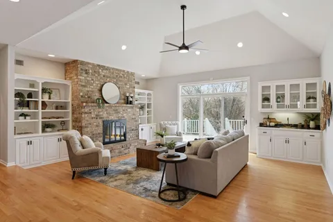 $1,099,900 | 7604 Delaney Boulevard, Edina, MN 55439