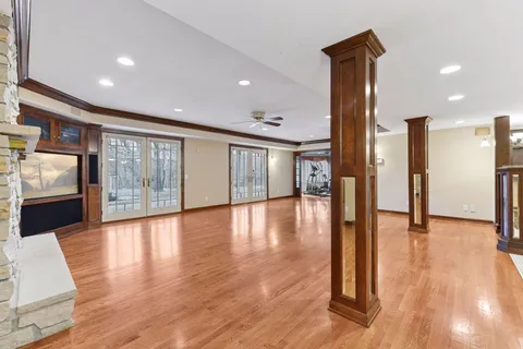 $1,099,900 | 7604 Delaney Boulevard, Edina, MN 55439