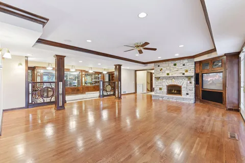 $1,099,900 | 7604 Delaney Boulevard, Edina, MN 55439