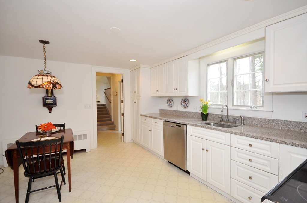 4 Algonquin Road Acton, MA 01720 - Photo 10 of 27 Gallery Image 10