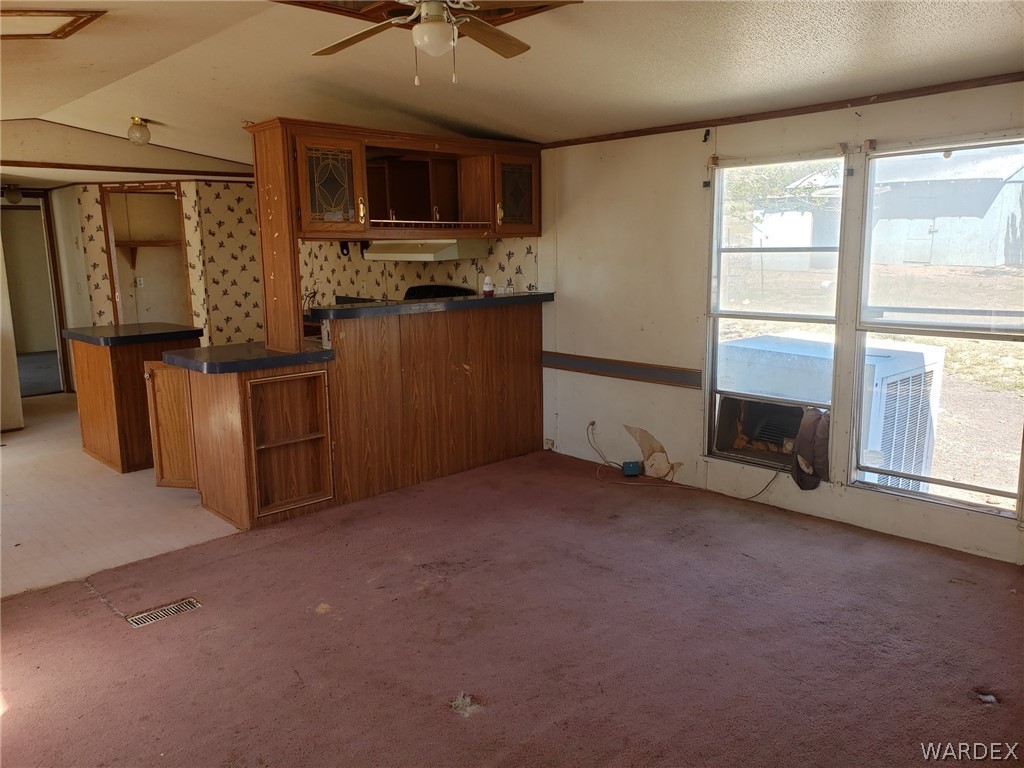 14185 Powerline Road Kingman, AZ 86401 - Photo 14 of 22 a view of kitchen and window