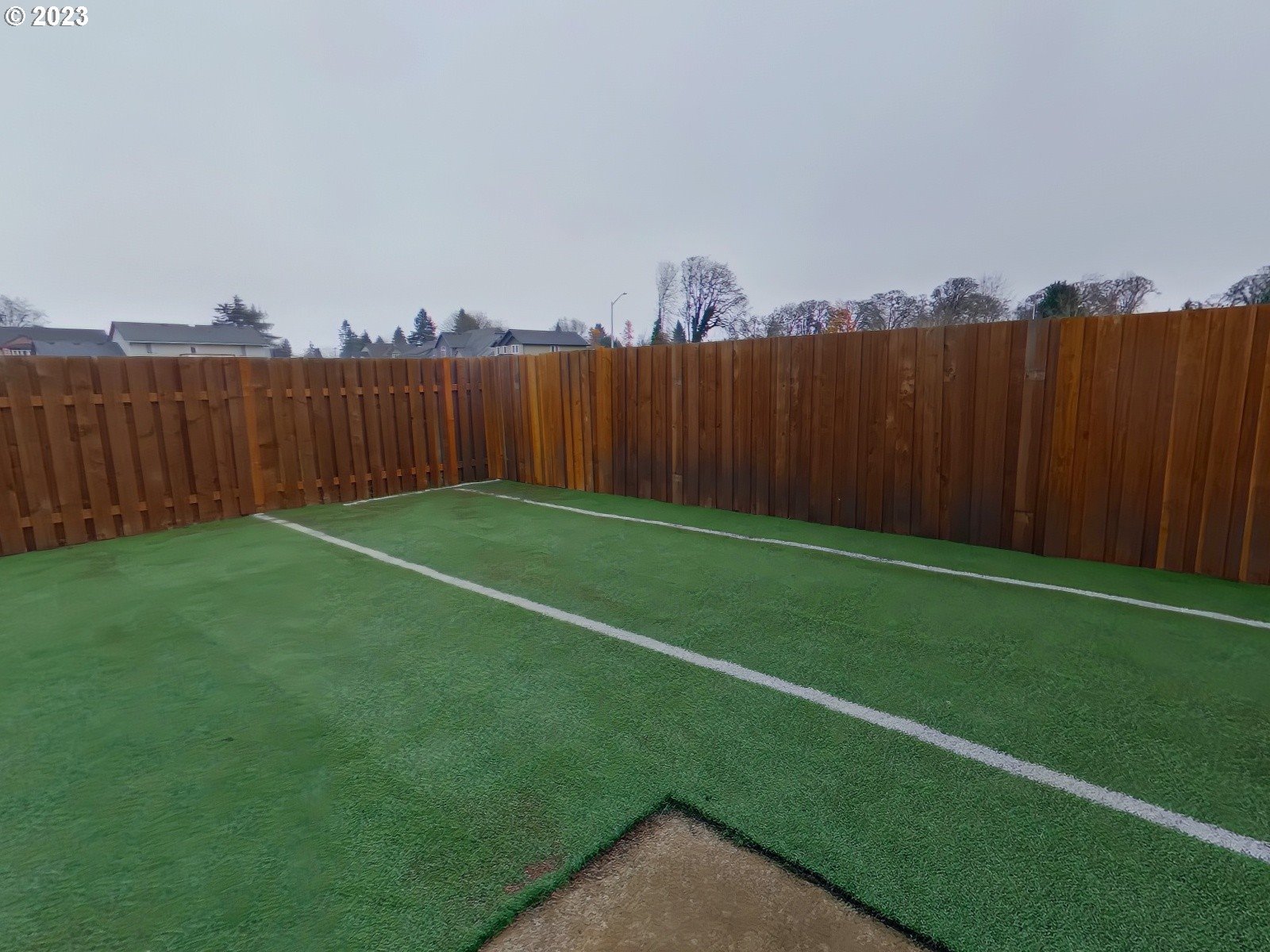 925 Anderson Lane Springfield, OR 97477 - Photo 10 of 19 a view of a yard with a fence