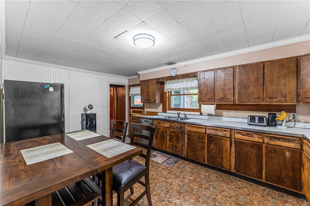 596 Fording Road New Castle, PA 16101 - Photo 7 of 8 Gallery Image 7
