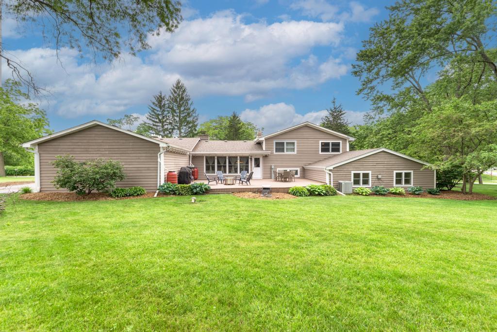 325 Canterbury Lane Inverness, IL 60010 - Photo 43 of 54