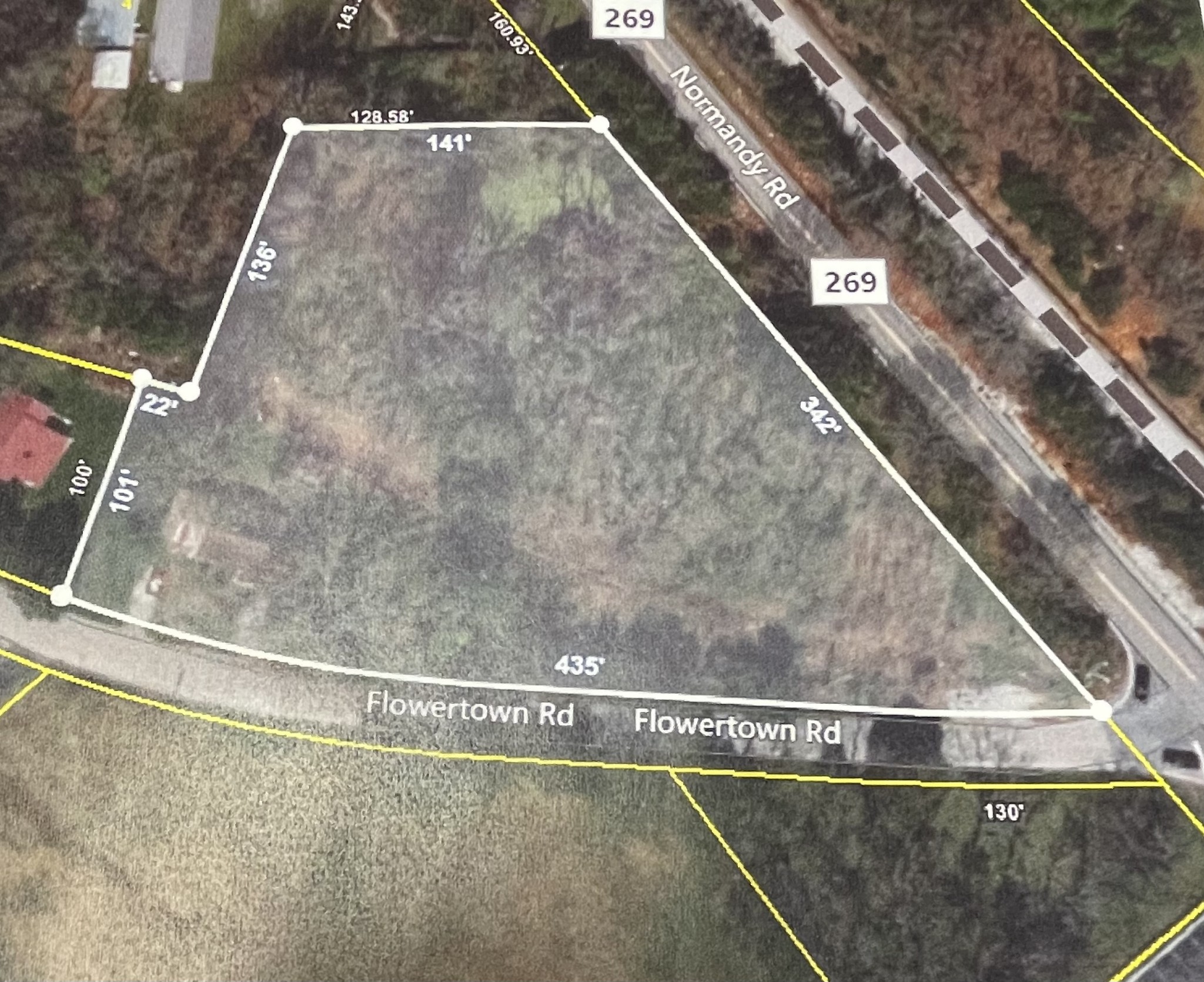 106 Flowertown Road Normandy, TN 37360 - Photo 2 of 2 a view of a swimming pool