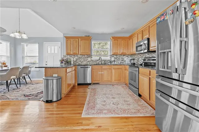 $373,000 | 10823 North Oakland Avenue, Kansas City, MO 64157