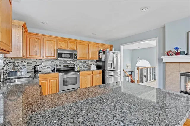 $373,000 | 10823 North Oakland Avenue, Kansas City, MO 64157