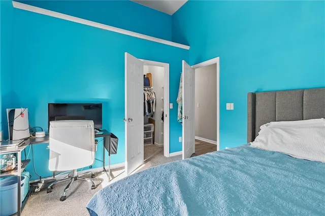 $373,000 | 10823 North Oakland Avenue, Kansas City, MO 64157