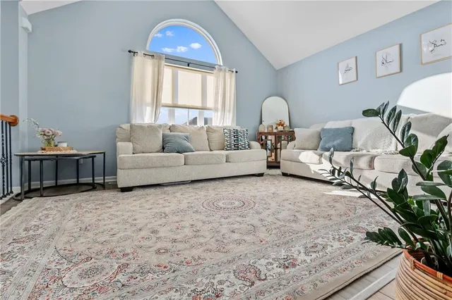 $373,000 | 10823 North Oakland Avenue, Kansas City, MO 64157