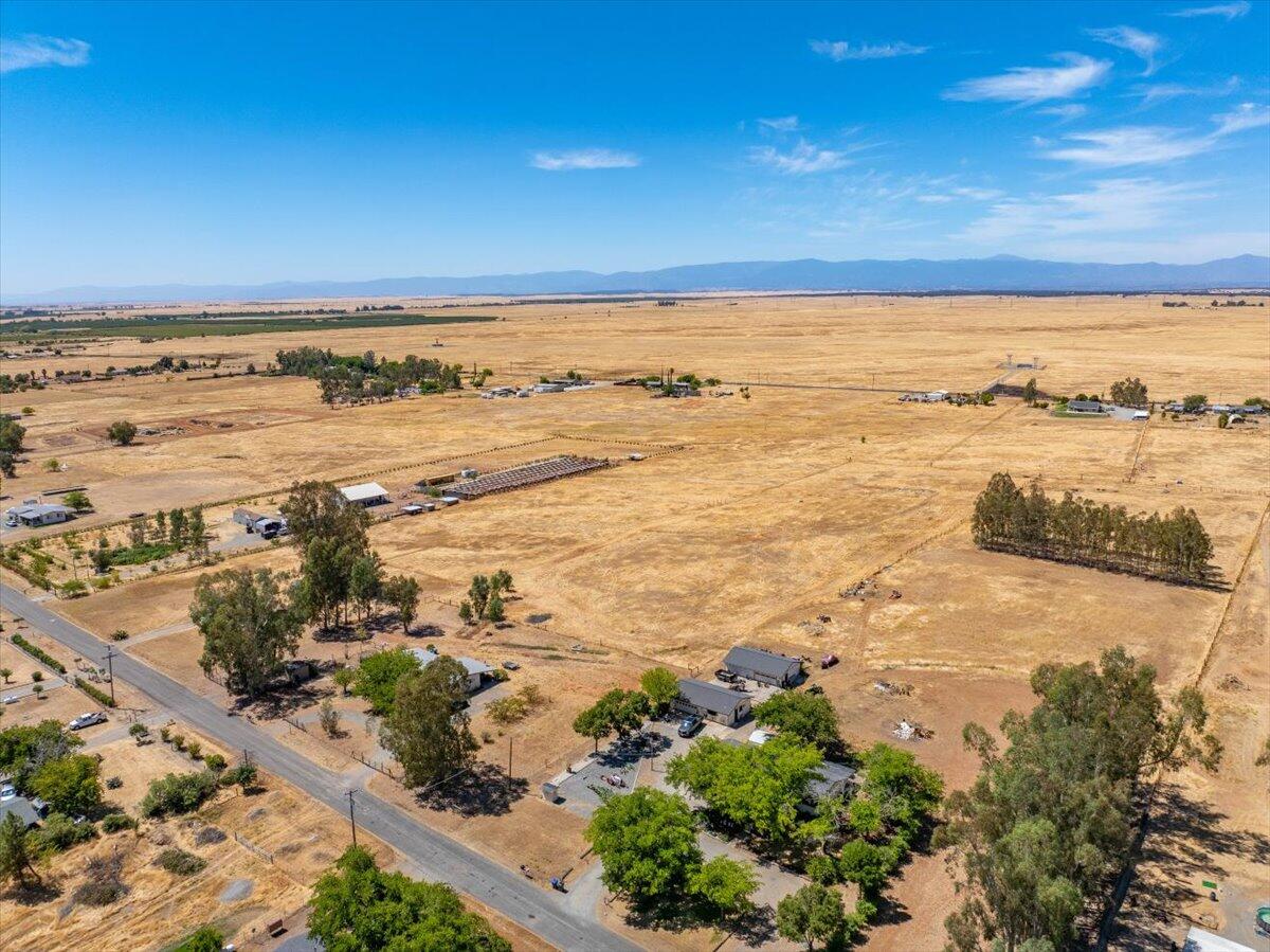 10755 Cody Drive Red Bluff, CA 96080 - Photo 33 of 77 a view of an ocean