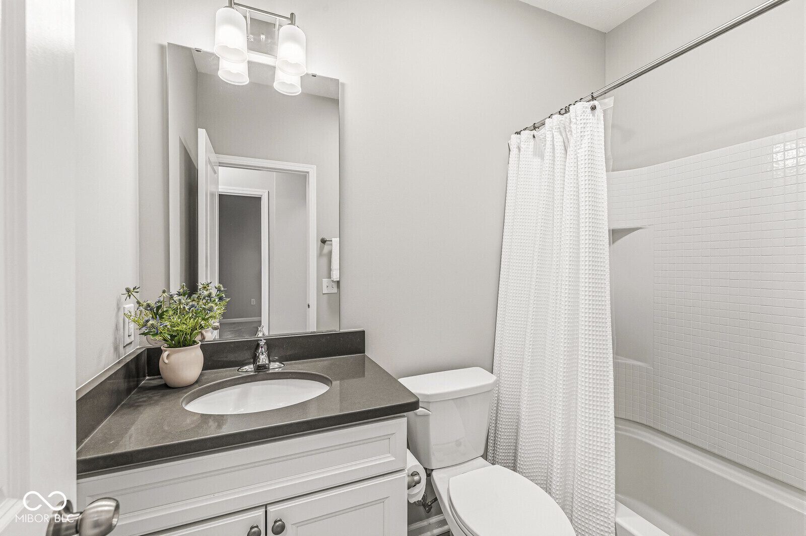 9102 Hawkins Road Indianapolis, IN 46216 - Photo 36 of 54 Gallery Image 36