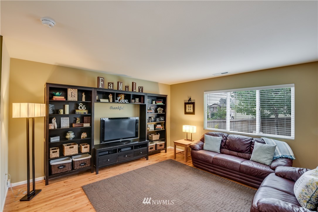16612 42nd Drive Southeast Bothell, WA 98012 - Photo 6 of 19