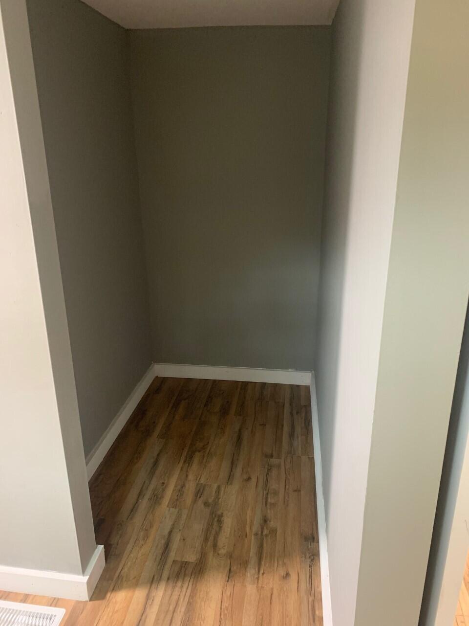 761 Leavell Ridge Road Lancaster, KY 40444 - Photo 24 of 30 top bath closet