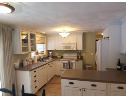 12 Terrace Road Natick, MA 01760 - Photo 4 of 12 Gallery Image 4