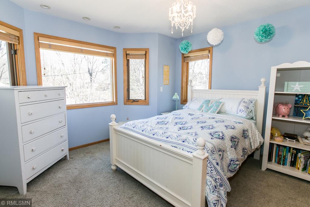 705 Schifsky Road Shoreview, MN 55126 - Photo 18 of 25