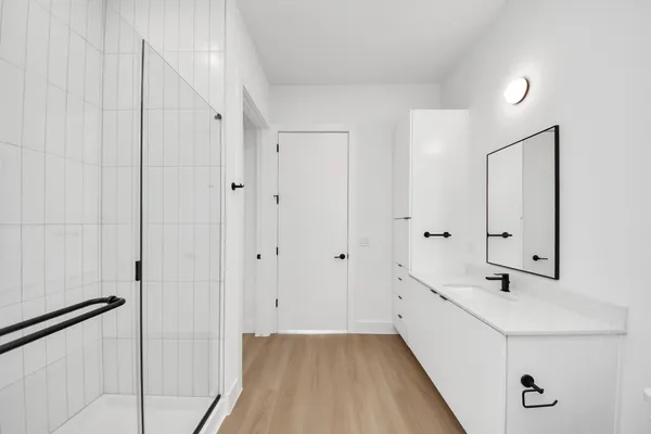 $3,190 | 2810 Riverby Road, Unit 545, Houston, TX 77020