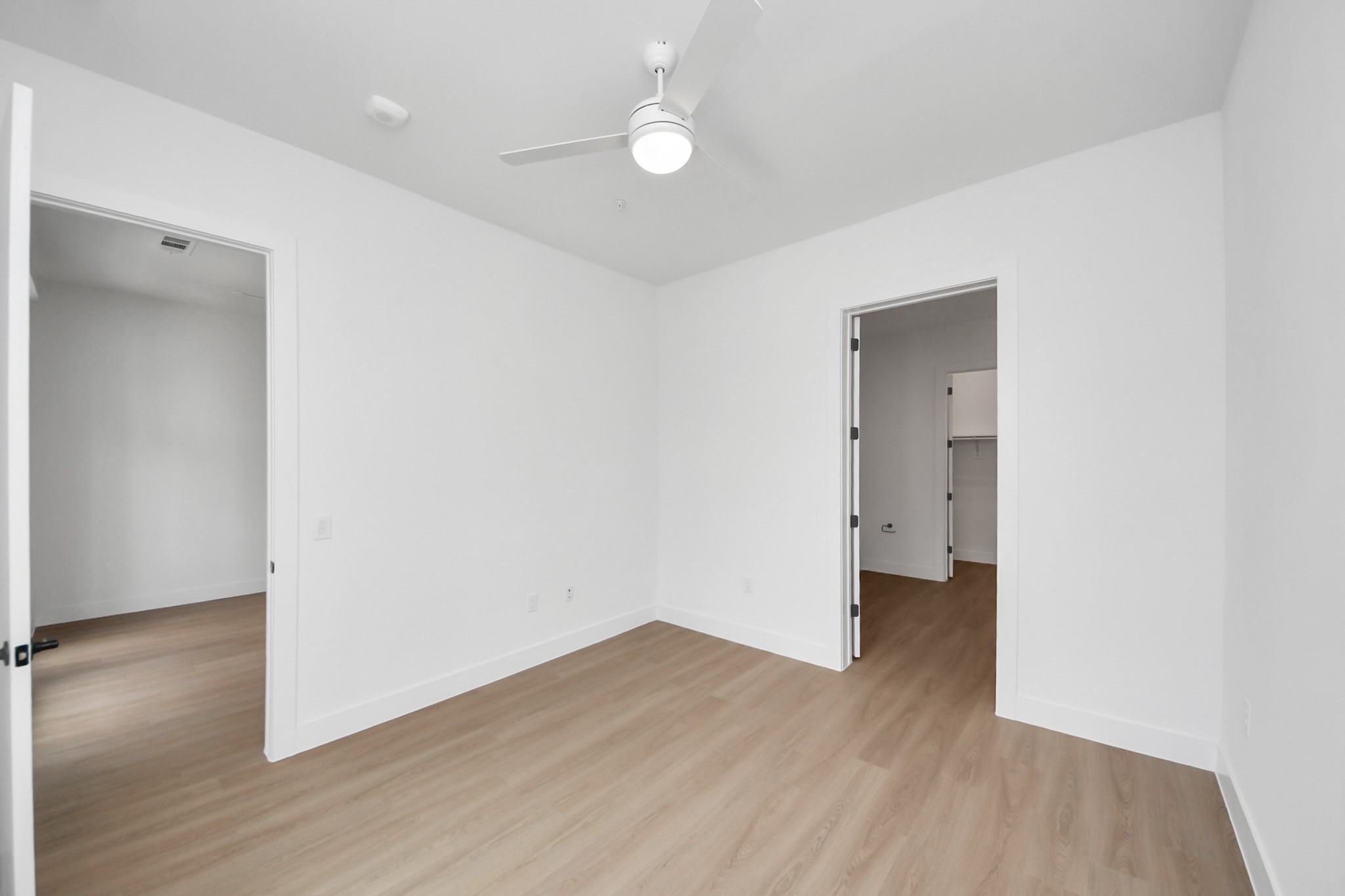 2810 Riverby Road, Unit 545 Houston, TX 77020 - Photo 23 of 47 Photos displayed may be of similar apartments or floor plans featuring the same finishes