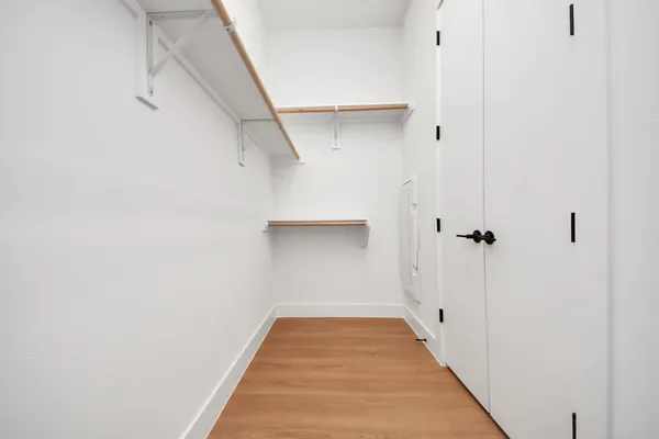 $3,190 | 2810 Riverby Road, Unit 545, Houston, TX 77020