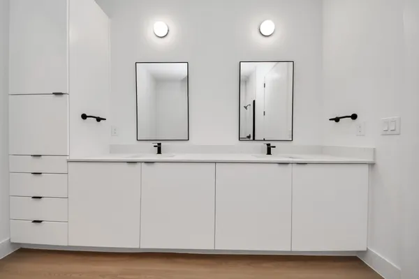 $3,190 | 2810 Riverby Road, Unit 545, Houston, TX 77020