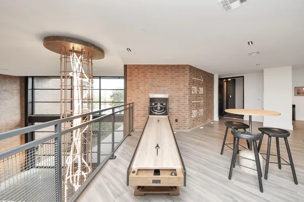 $3,190 | 2810 Riverby Road, Unit 545, Houston, TX 77020