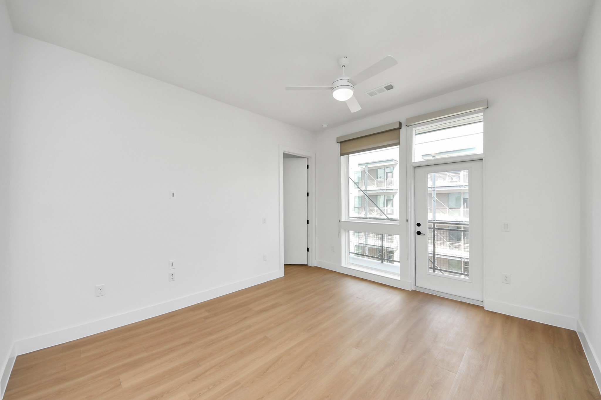 2810 Riverby Road, Unit 545 Houston, TX 77020 - Photo 9 of 47 Photos displayed may be of similar apartments or floor plans featuring the same finishes