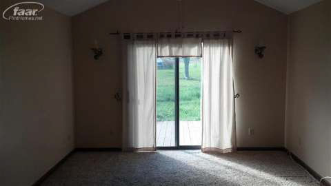 1044 East Vienna Road Clio, MI 48420 - Photo 3 of 5 20377051-2.JPG