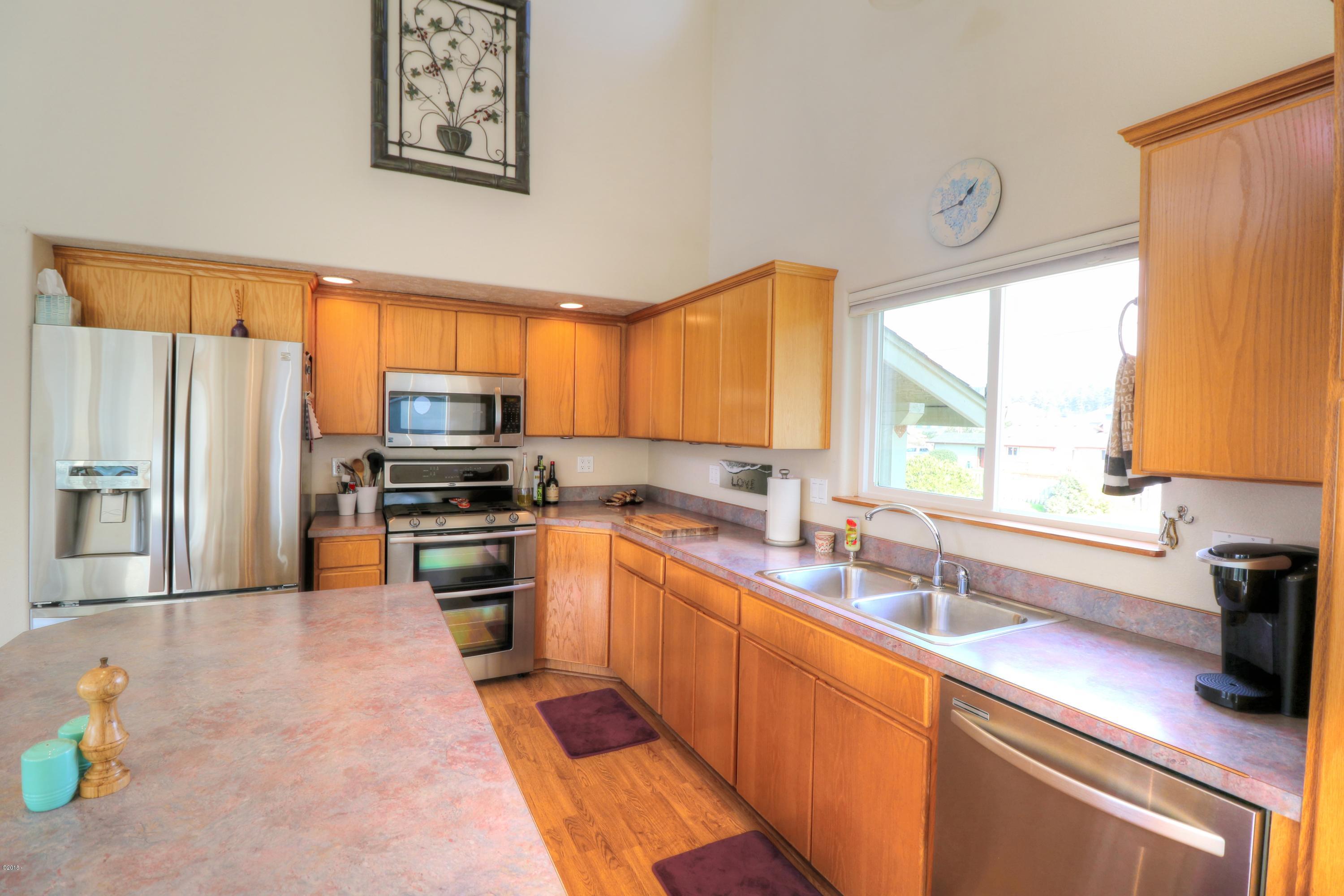5505 Northwest Rhododendron Street Newport, OR 97365 - Photo 10 of 27 Kitchen 2