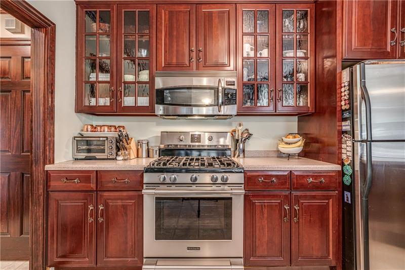 1050 Stanford Road Pittsburgh, PA 15205 - Photo 15 of 25 Gallery Image 15