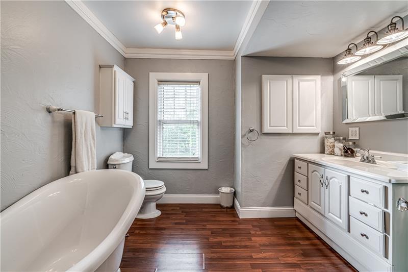 1050 Stanford Road Pittsburgh, PA 15205 - Photo 23 of 25 Gallery Image 23