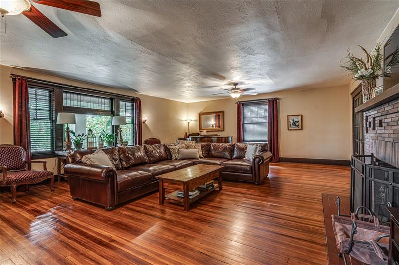 1050 Stanford Road Pittsburgh, PA 15205 - Photo 9 of 25 Gallery Image 9