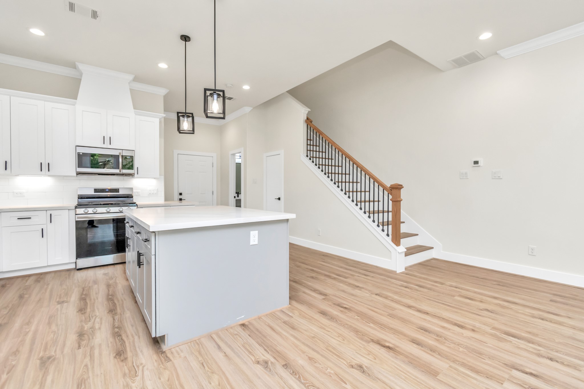 3557 Seabrook Street Houston, TX 77021 - Photo 6 of 50