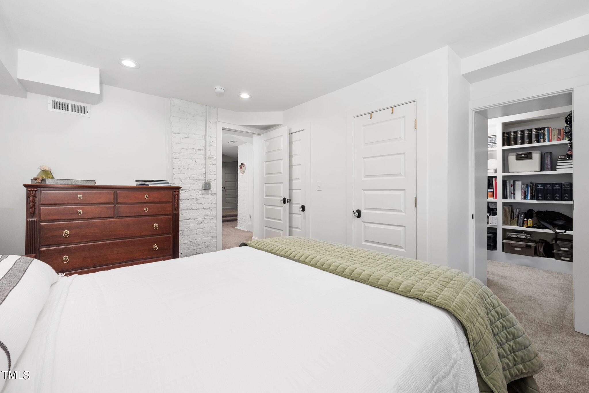516 Cleveland Street Raleigh, NC 27605 - Photo 40 of 68 66-web-or-mls-516-cleveland-st