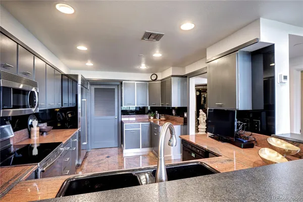 $719,000 | 1900 East Girard Place, Unit 901, Englewood, CO 80113