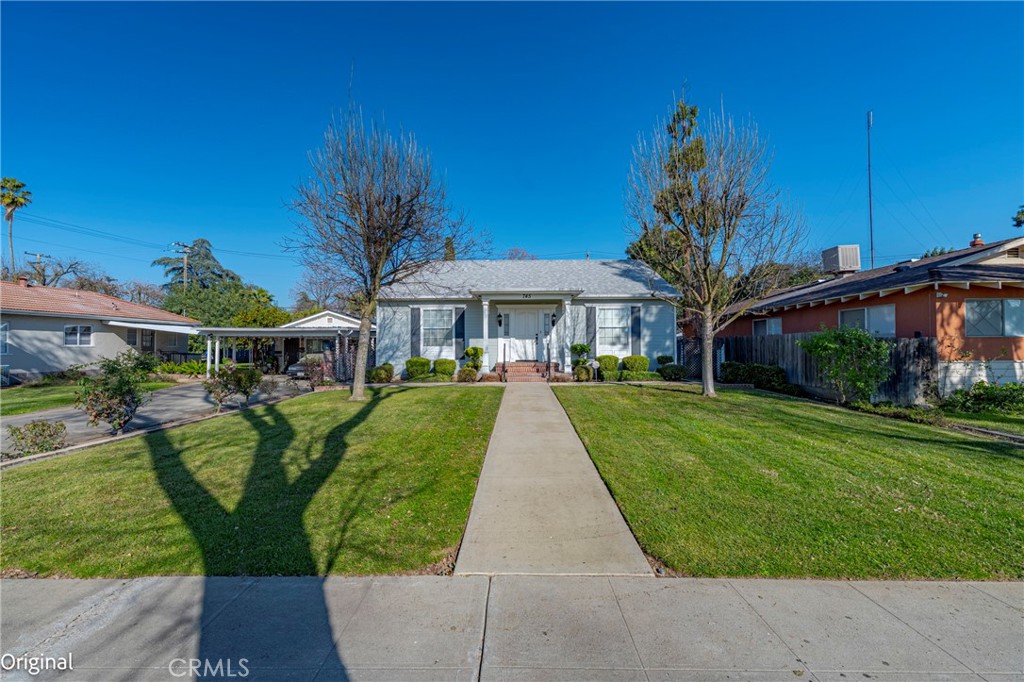 745 West 25th Street Merced, CA 95340 - Photo 6 of 45