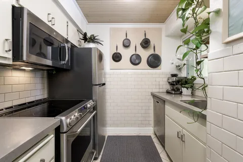 $850,000 | 856 Highland Drive, Unit 4, Santa Barbara, CA 93109