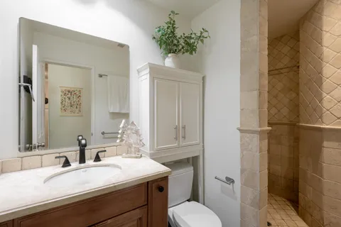 $850,000 | 856 Highland Drive, Unit 4, Santa Barbara, CA 93109