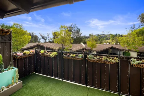 $850,000 | 856 Highland Drive, Unit 4, Santa Barbara, CA 93109