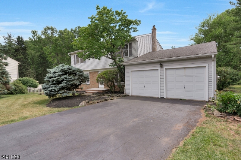 19 Renfro Road Somerset, NJ 08873 - Photo 2 of 45