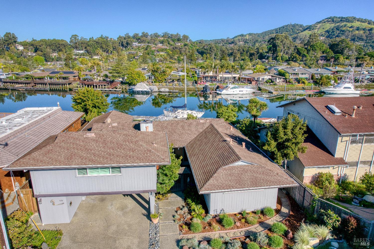 10 Capri Court San Rafael, CA 94901 - Photo 2 of 43