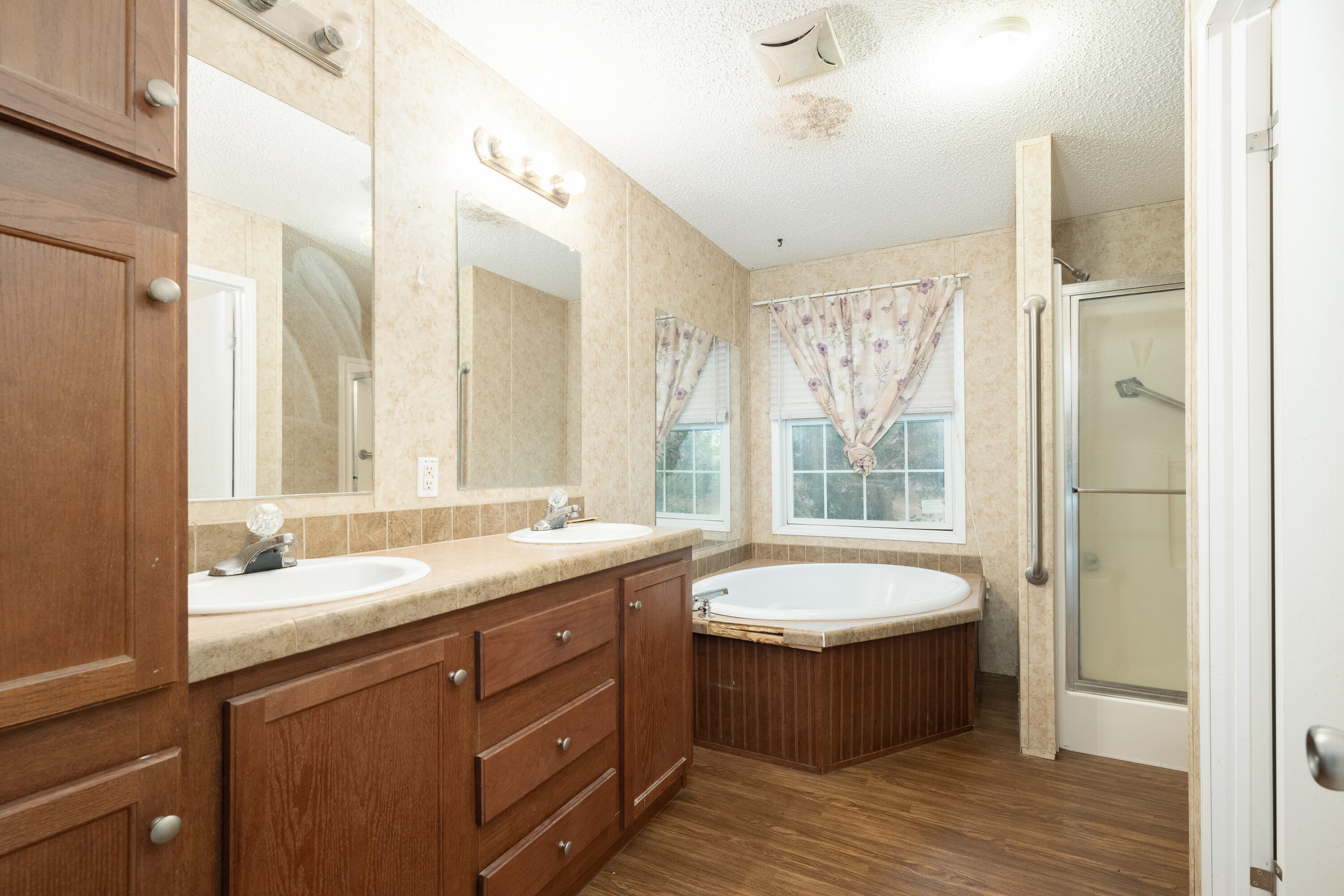 208 Rodeo Drive Eutawville, SC 29048 - Photo 23 of 44 P1032202-Edit