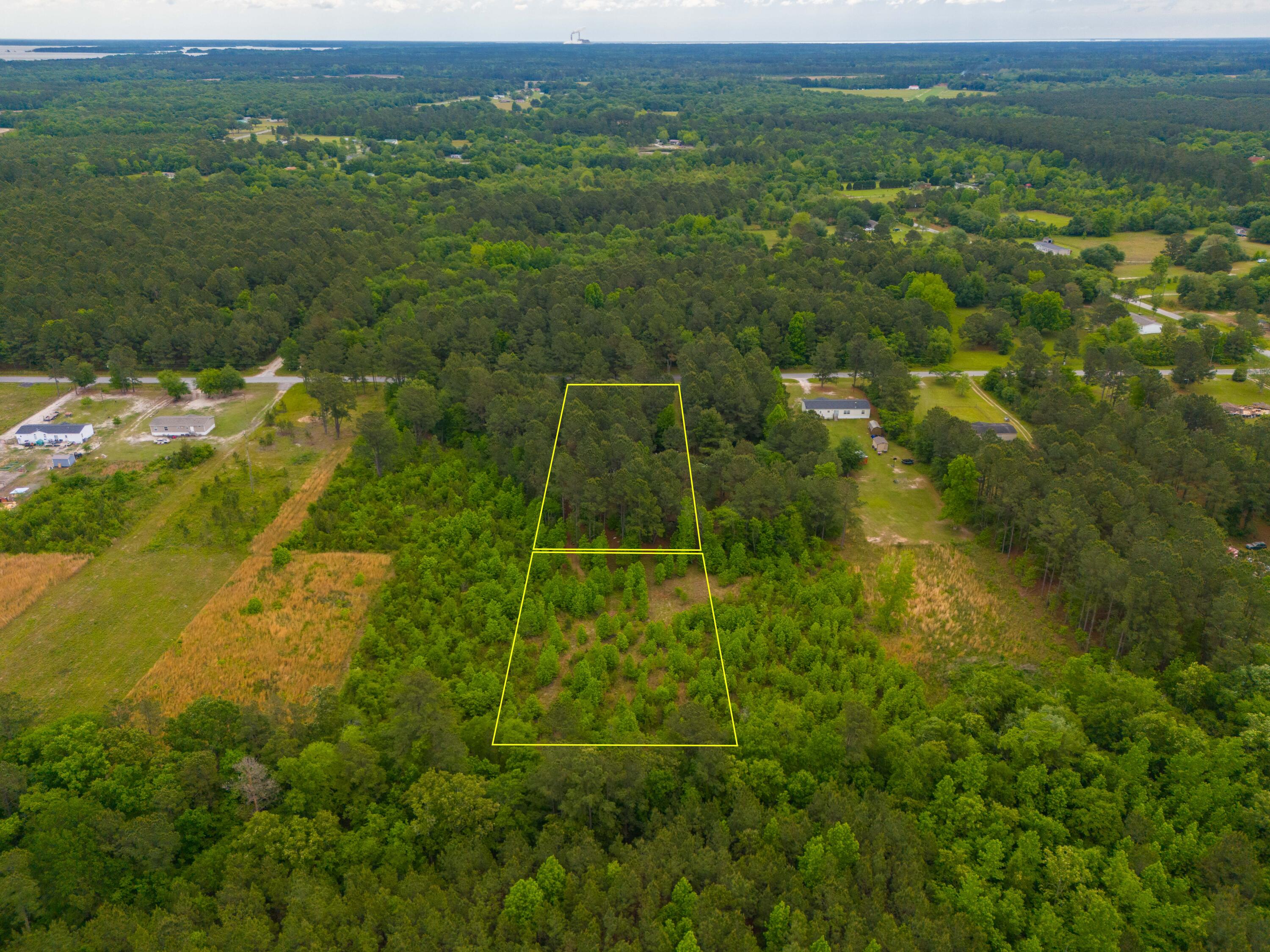 208 Rodeo Drive Eutawville, SC 29048 - Photo 3 of 44 DJI_20240422105236_0003_D-Edit