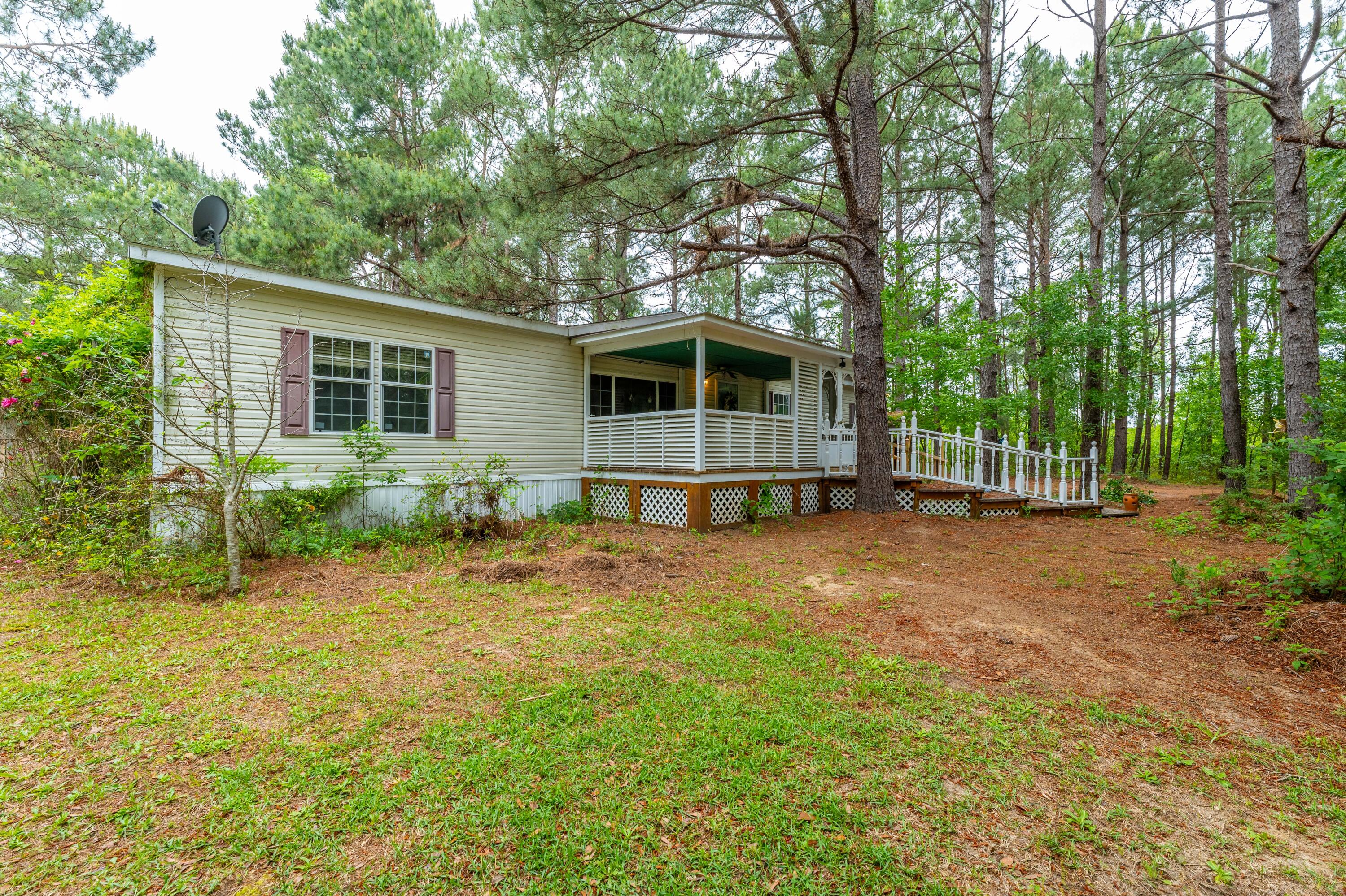 208 Rodeo Drive Eutawville, SC 29048 - Photo 35 of 44 P1032227