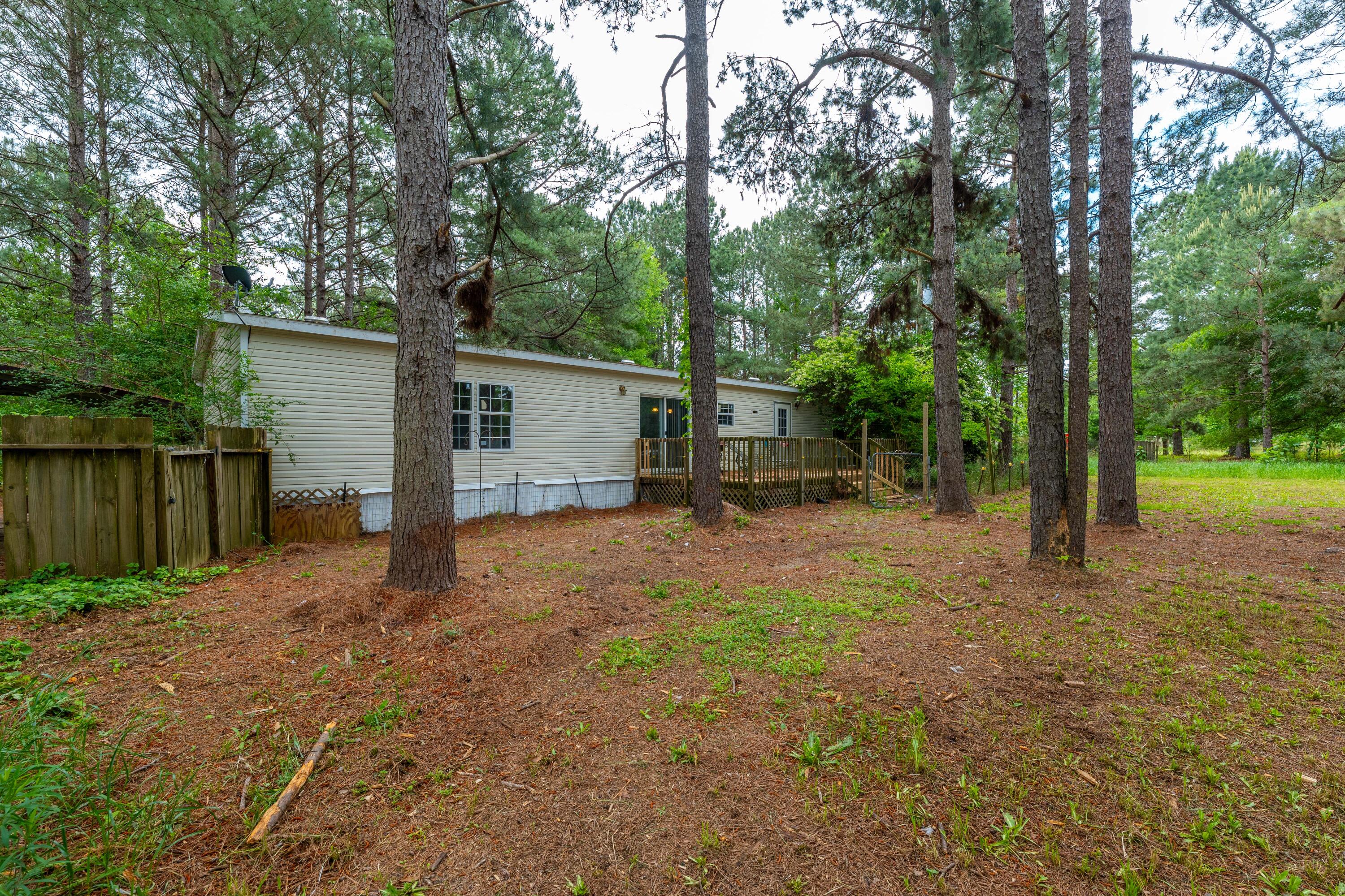 208 Rodeo Drive Eutawville, SC 29048 - Photo 37 of 44 P1032229