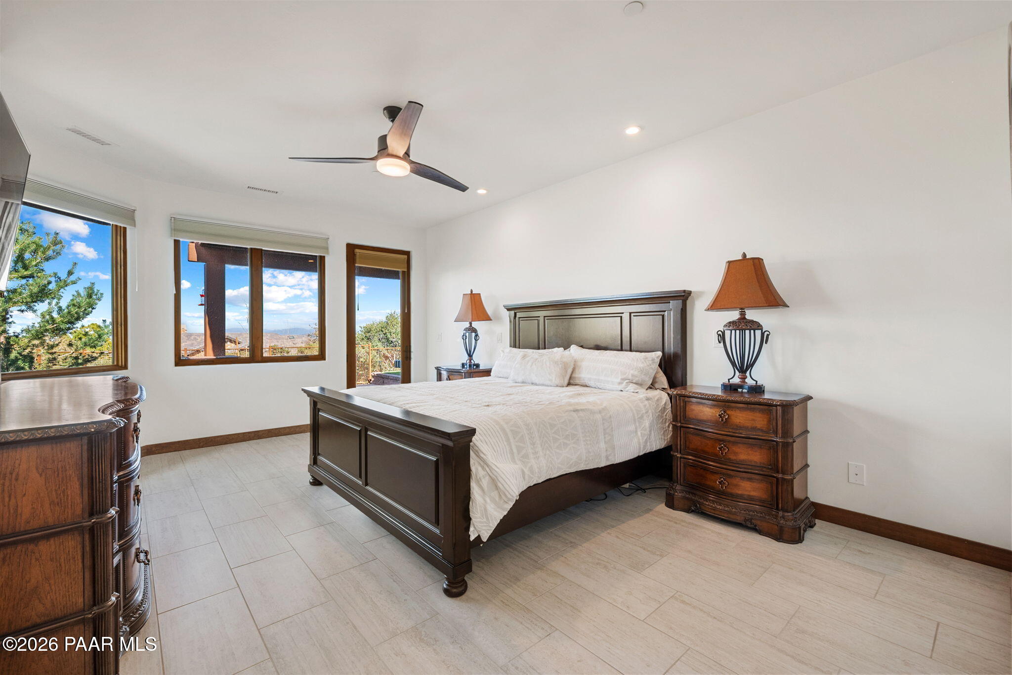 2140 Forest Mountain Road Prescott, AZ 86303 - Photo 20 of 56 a bedroom with a bed and window