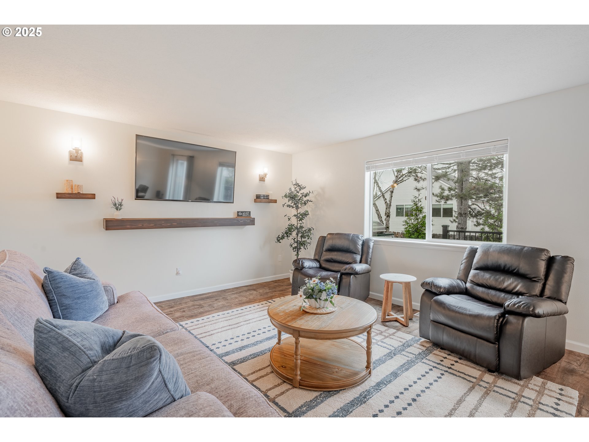 19171 Averill Parkway Sandy, OR 97055 - Photo 4 of 47