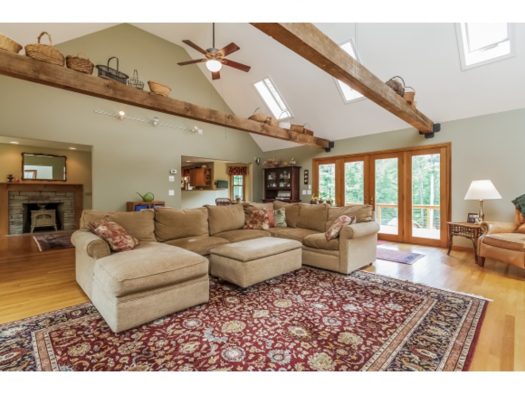 296 Bedford Road New Boston, NH 03070 - Photo 13 of 36