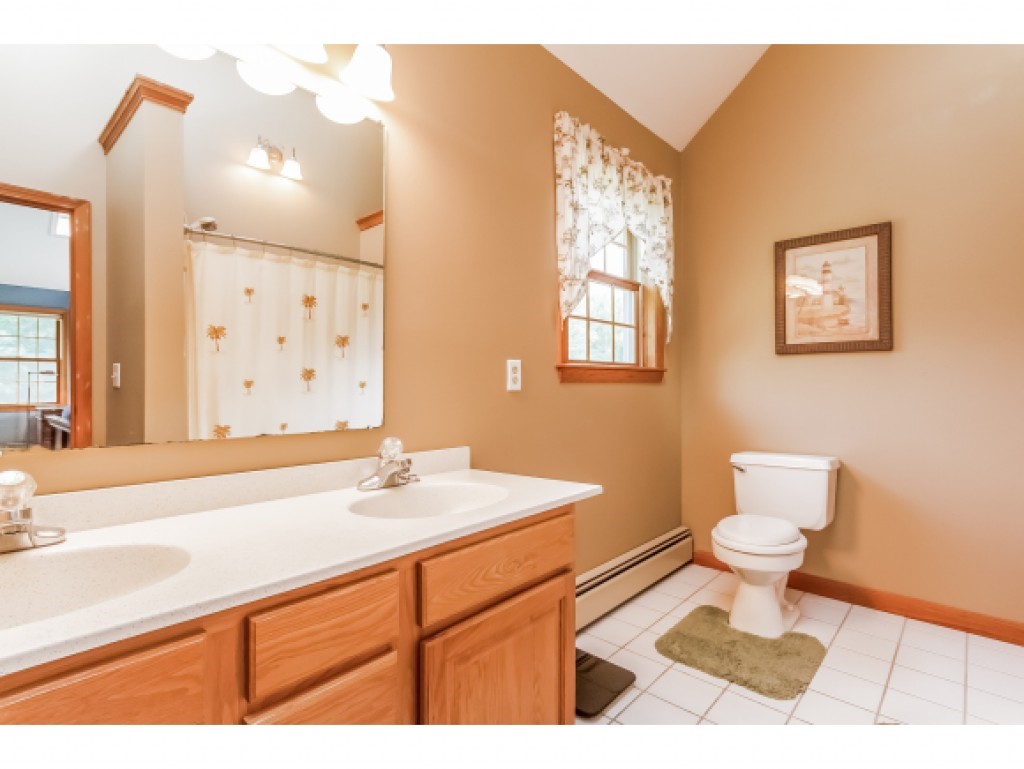 296 Bedford Road New Boston, NH 03070 - Photo 17 of 36