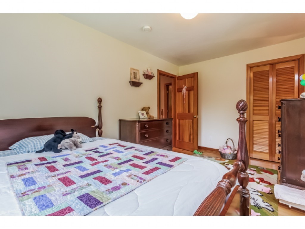 296 Bedford Road New Boston, NH 03070 - Photo 18 of 36