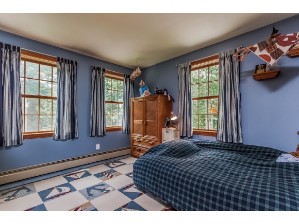 296 Bedford Road New Boston, NH 03070 - Photo 21 of 36